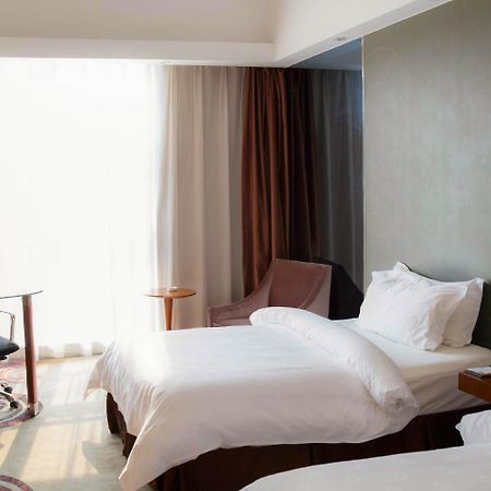 Metropolo, Zhenjiang, Railway Station Wanda Plaza Hotel Zhenjiang  Bagian luar foto