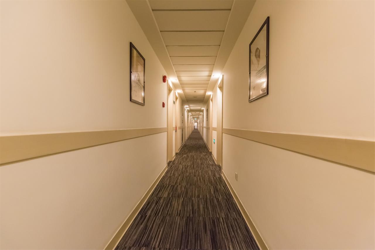 Metropolo, Zhenjiang, Railway Station Wanda Plaza Hotel Zhenjiang  Bagian luar foto
