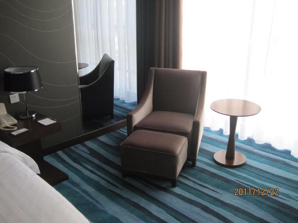 Metropolo, Zhenjiang, Railway Station Wanda Plaza Hotel Zhenjiang  Bagian luar foto